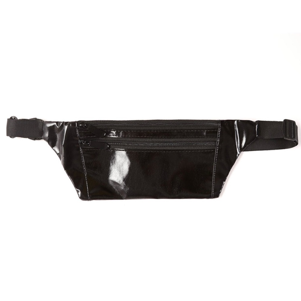 🎉$10 SALE!🎉 🖤NWT Fashion Nova Black Fanny Pack Faux Leather🖤 - Picture 2 of 4